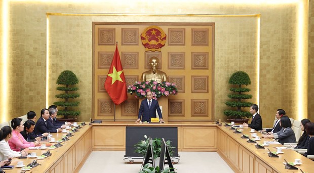 政府十分关注改善营商投资环境 为企业经营创造便利条件